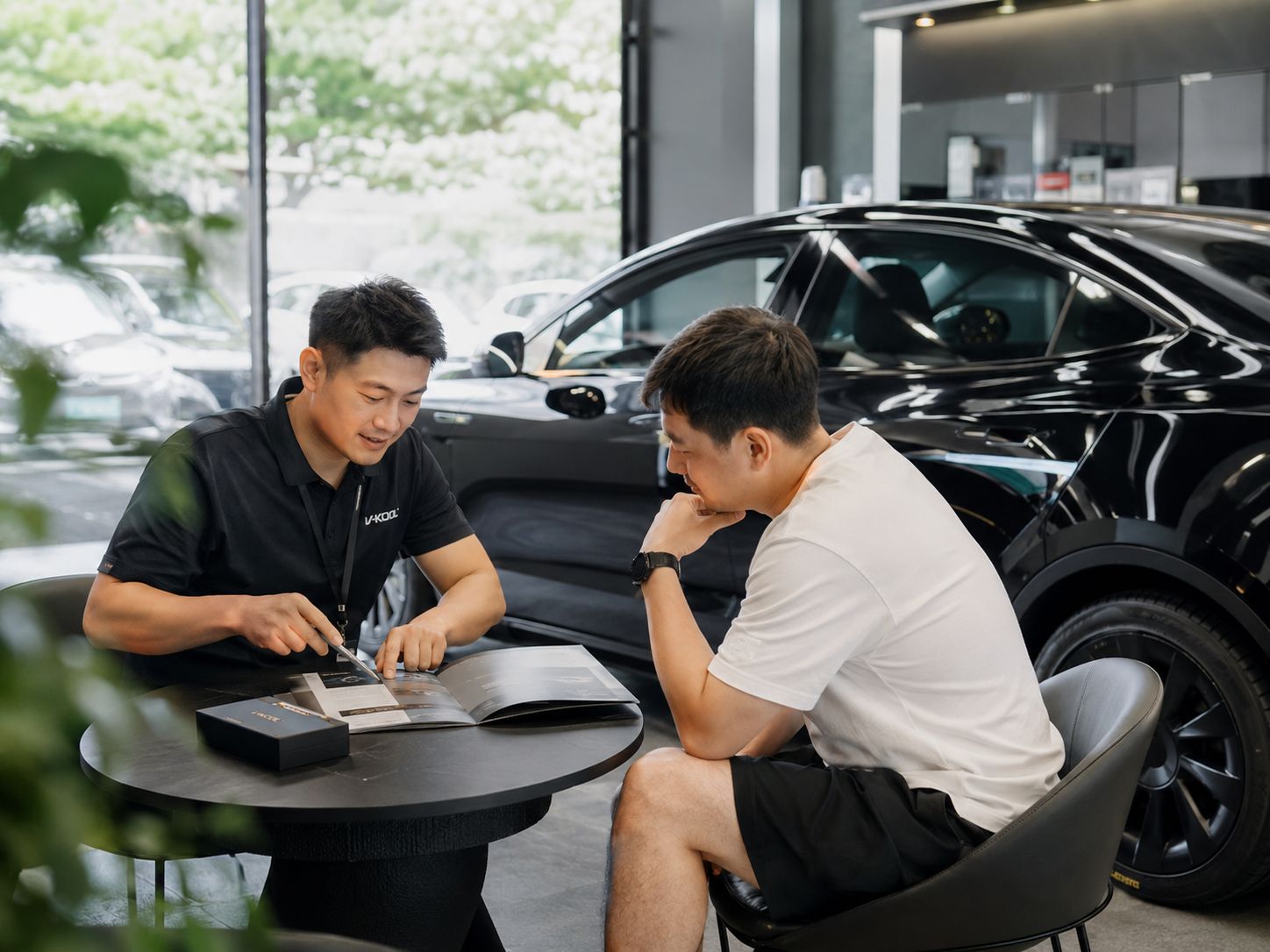 高性能轿跑整车漆面保护与光泽保持